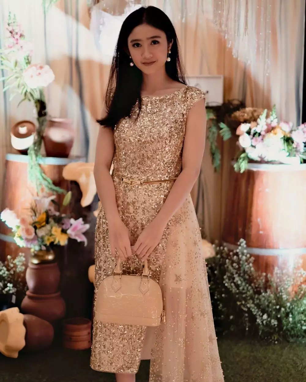 OOTD Febby Rastanty kondangan © Instagram