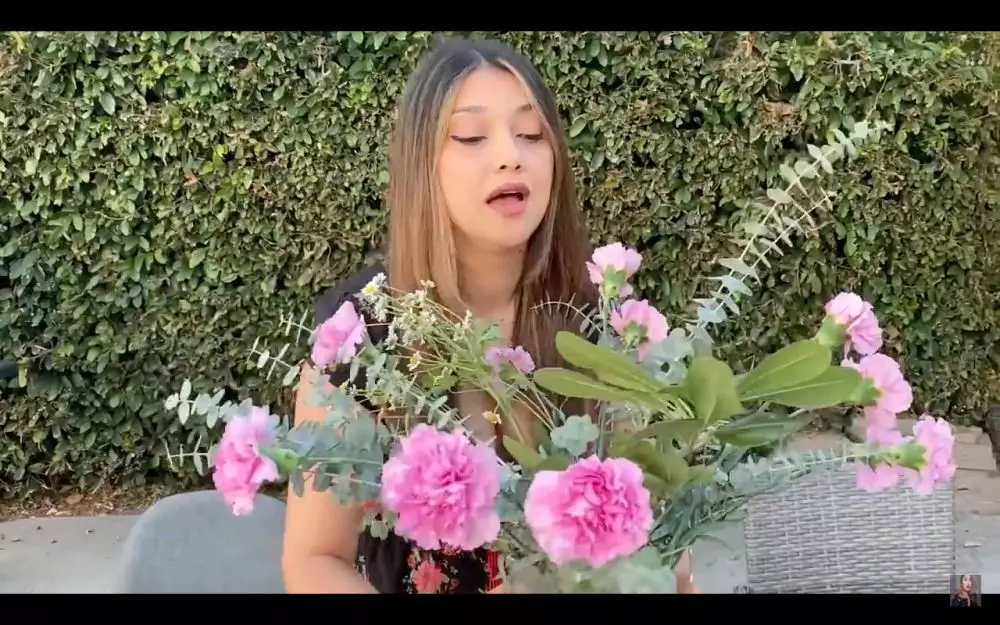 penampakan rumah Sarah Azhari YouTube 