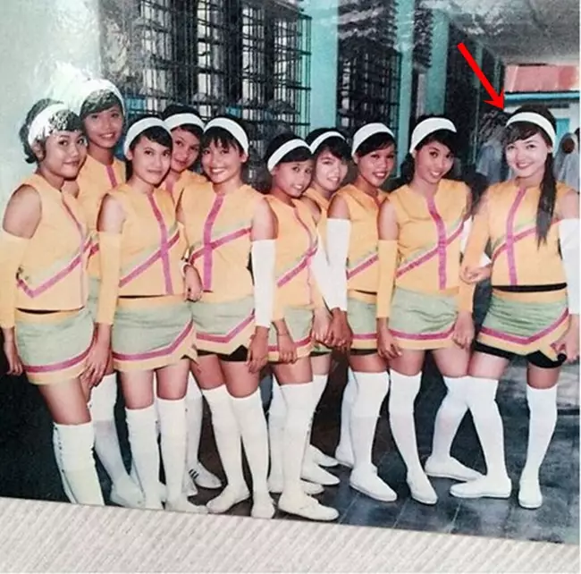 Seleb cantik bareng geng SMA © Instagram Seleb cantik bareng geng SMA © Instagram