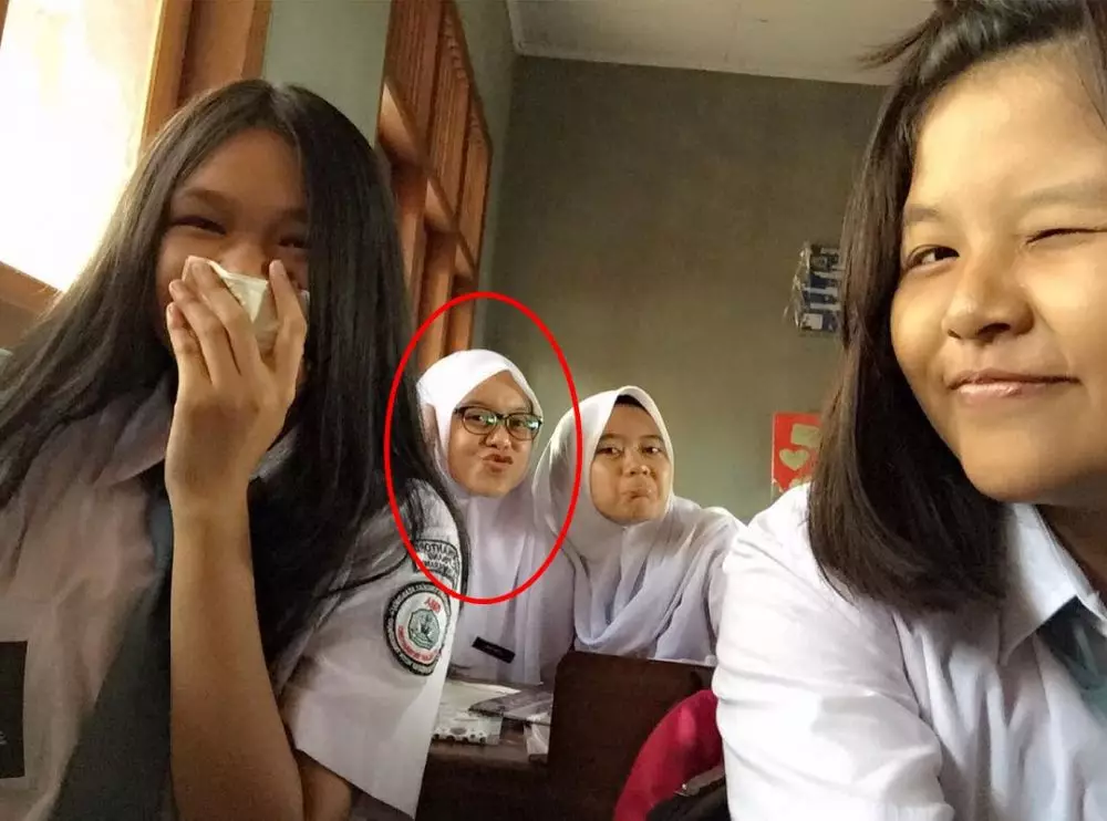 Seleb cantik bareng geng SMA © Instagram Seleb cantik bareng geng SMA © Instagram