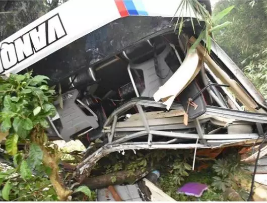 fakta kecelakaan bus sumedang Berbagai sumber