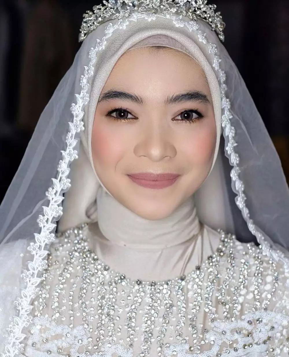 Pesona Novia calon istri Ikbal Fauzi © 2021 brilio.net Instagram Pesona Novia calon istri Ikbal Fauzi © 2021 brilio.net Instagram