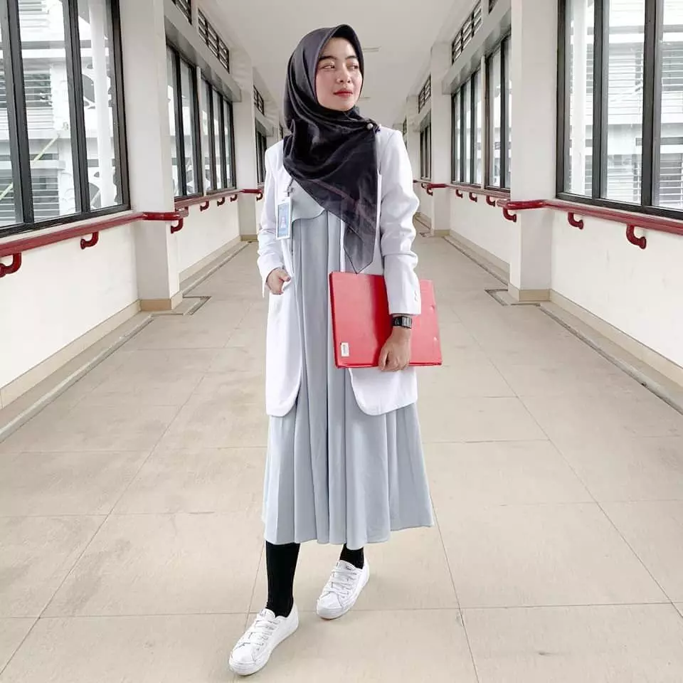 Pesona Novia calon istri Ikbal Fauzi © 2021 brilio.net Instagram Pesona Novia calon istri Ikbal Fauzi © 2021 brilio.net Instagram