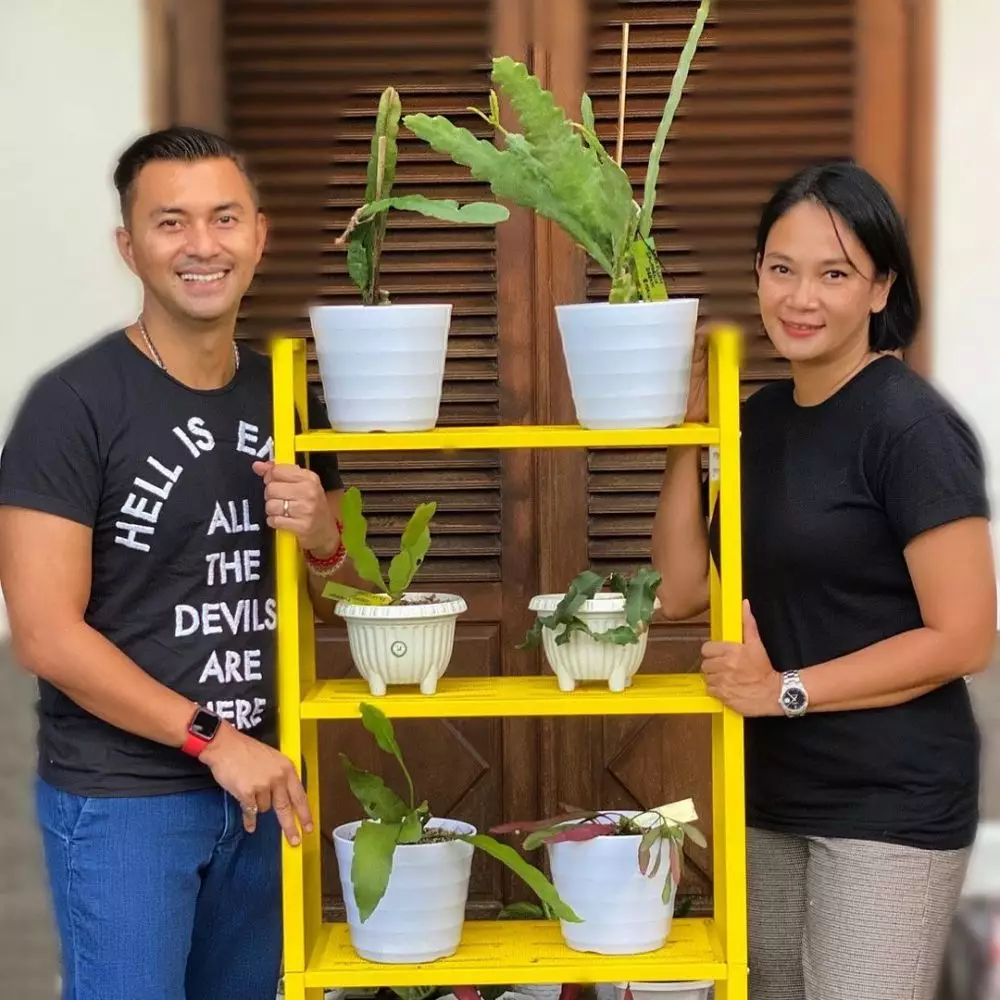 halaman rumah Anjasmara © Instagram