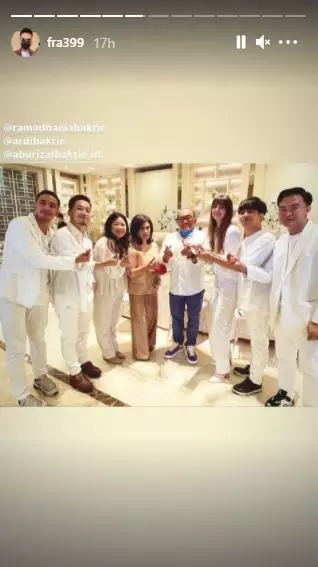 ulang tahun mertua Nia Ramadhani © 2021 brilio.net ulang tahun mertua Nia Ramadhani © 2021 brilio.net