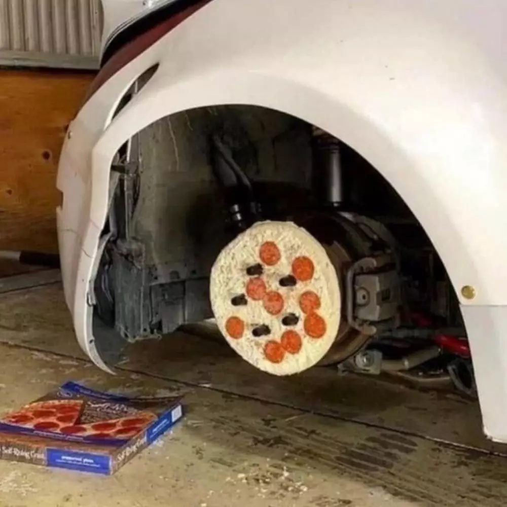 roda mobil antimainstream © Berbagai Sumber