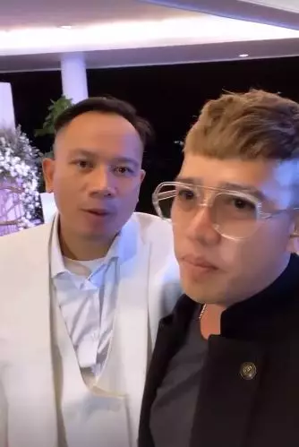 seleb di pernikahan Vicky-Kalina © 2021 brilio.net seleb di pernikahan Vicky-Kalina © 2021 brilio.net