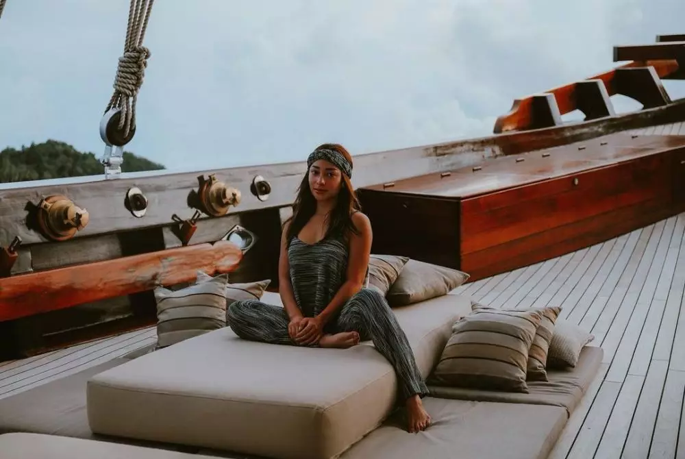 Nikita Willy dan keluarga di Raja Ampat © berbagai sumber Nikita Willy dan keluarga di Raja Ampat © berbagai sumber