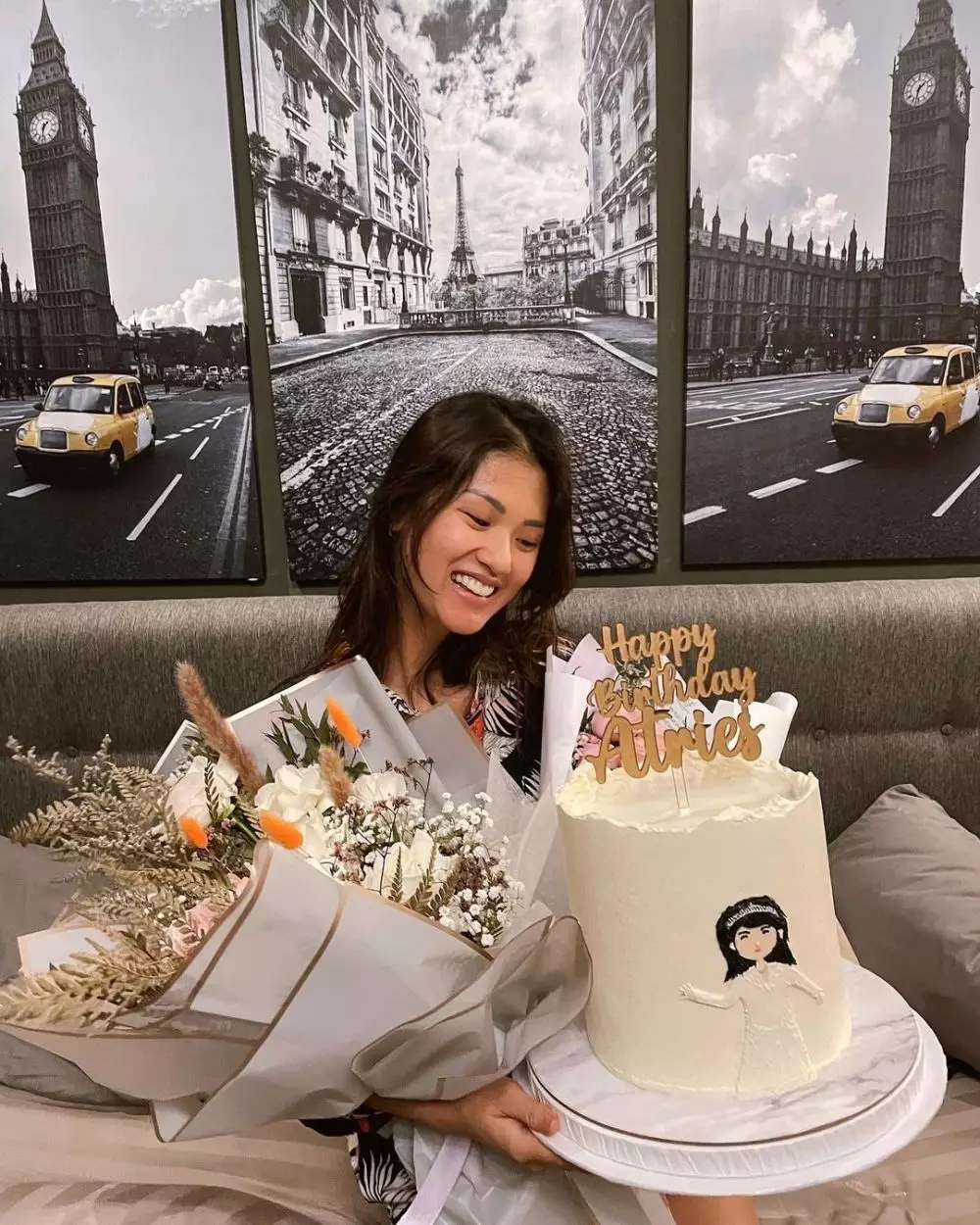 kejutan ultah Atries Angel © berbagai sumber