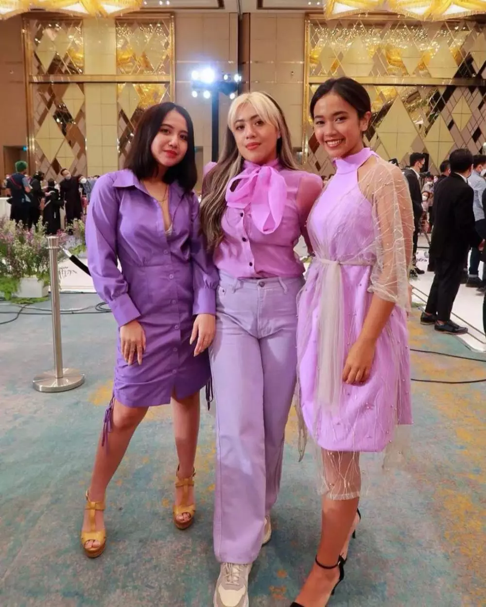 sahabat Aurel di lamaran © 2021 brilio.net