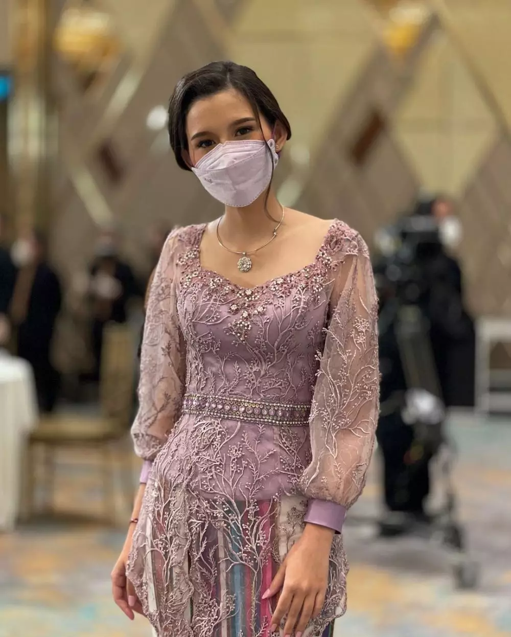 Azriel Hermansyah & Sarah Menzel di lamaran Aurel © 2021 brilio.net