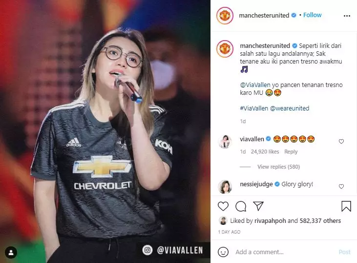 foto Via Vallen diunggah Manchester United © 2021 brilio.net foto Via Vallen diunggah Manchester United © 2021 brilio.net