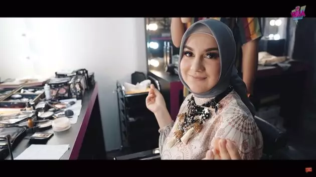 Irish Bella & Ammar Zoni pemotretan bareng anak © 2021 brilio.net