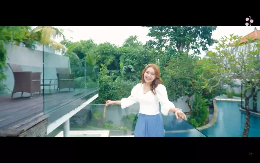 Penampakan vila Rossa di Bali YouTube Penampakan vila Rossa di Bali YouTube