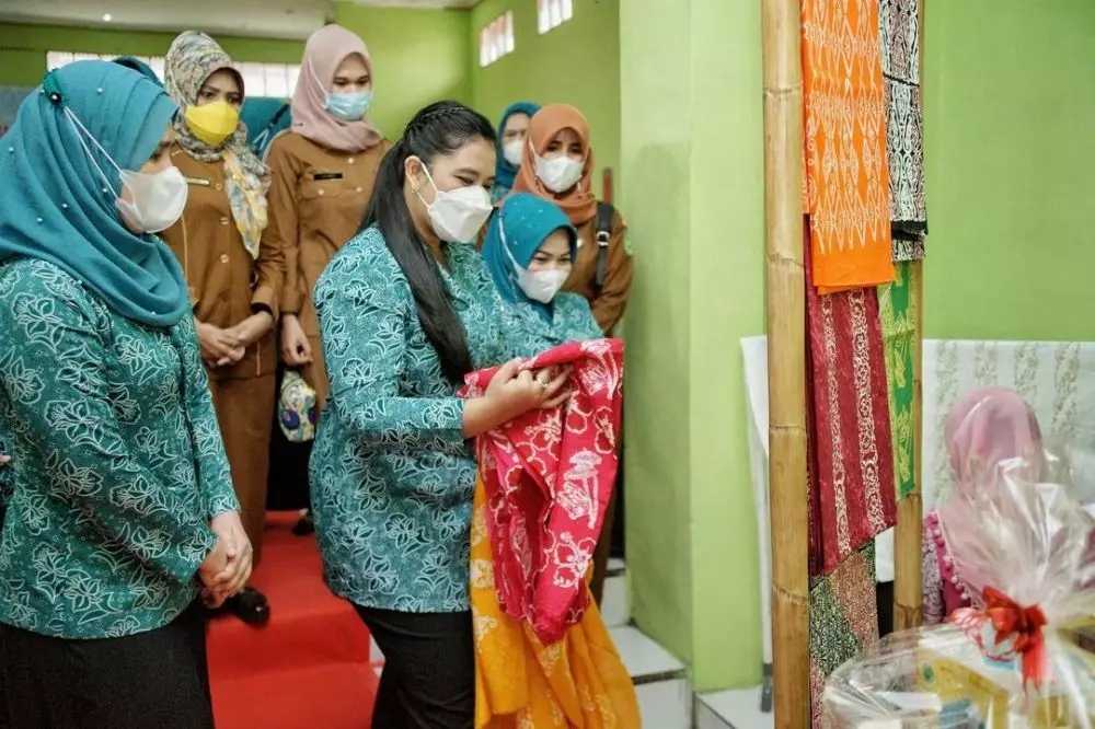 Kahiyang kunjungan kerja © Instagram