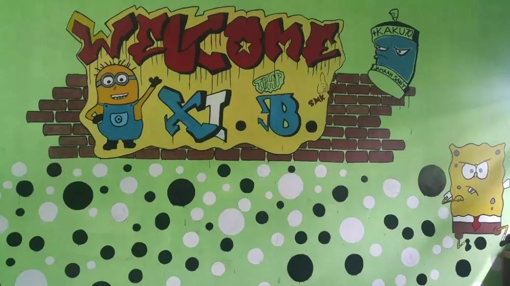 gambar kartun absurd di tembok Berbagai sumber