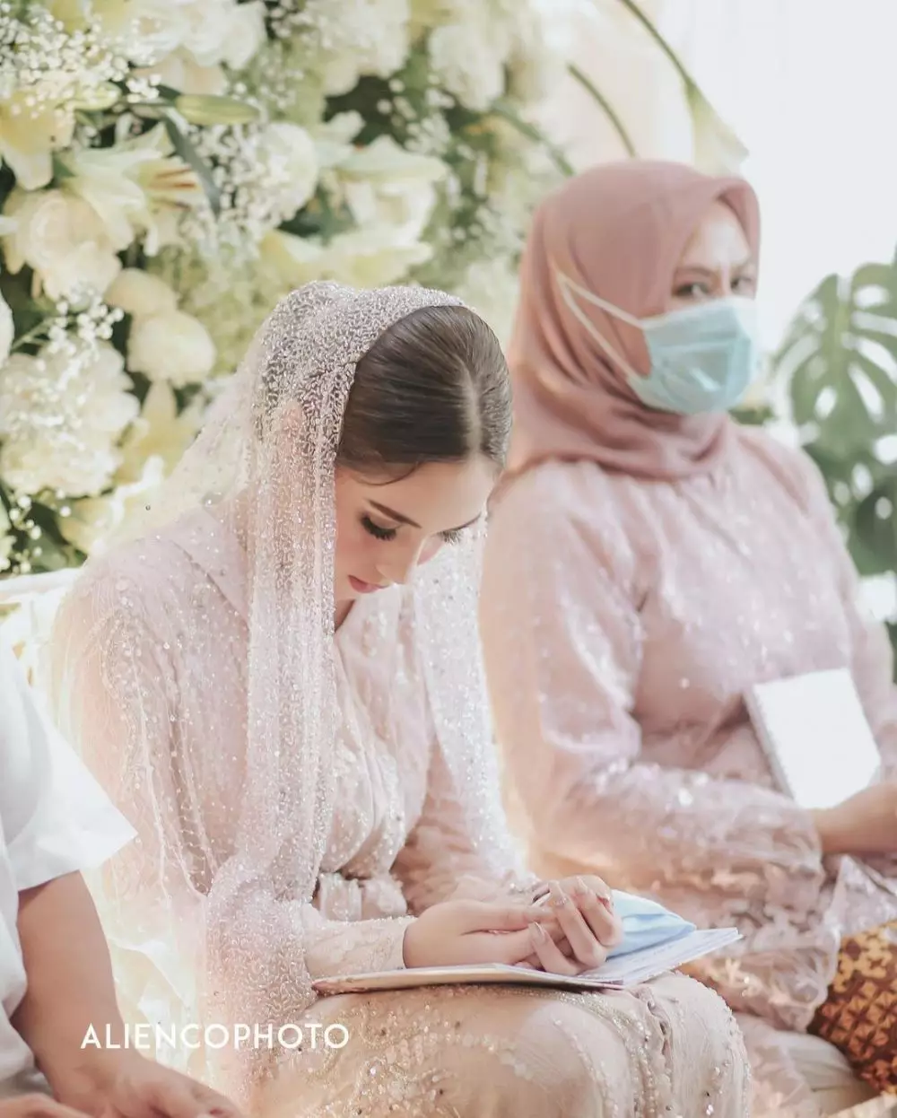 perjalanan cinta Syahra © Instagram