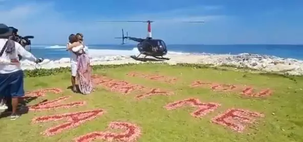 momen eva bellisima dilamar di helikopter © Instagram
