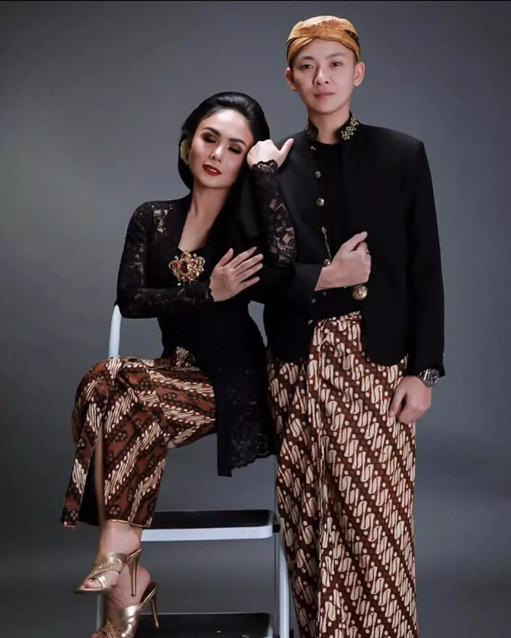 Yuni Shara kenakan kebaya klasik © Instagram Yuni Shara kenakan kebaya klasik © Instagram