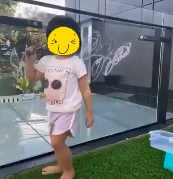 rooftop Raditya Dika © Instagram rooftop Raditya Dika © Instagram