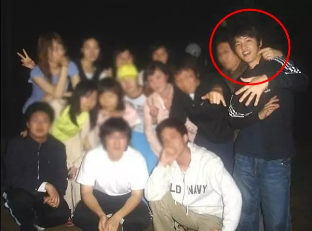 Potret lawas Song Joong-ki saat kuliah © berbagai sumber Potret lawas Song Joong-ki saat kuliah © berbagai sumber