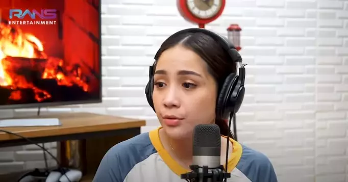 Cerita Nagita Slavina soal hubungan dengan ayah © YouTube Cerita Nagita Slavina soal hubungan dengan ayah © YouTube