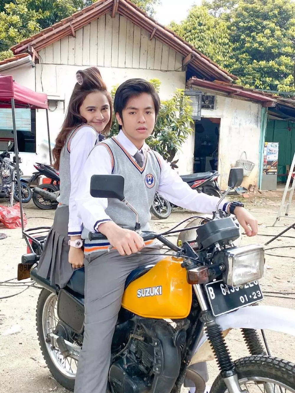 potret Angga Yunanda pakai seragam © 2021 brilio.net