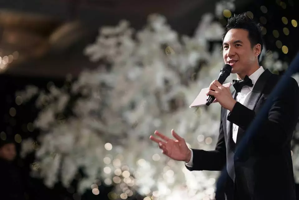 beda gaya seleb jadi mc nikah © berbagai sumber