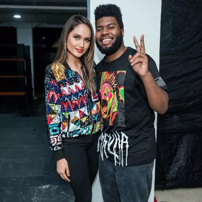 Seleb foto bareng artis Hollywood © 2021 brilio.net Seleb foto bareng artis Hollywood © 2021 brilio.net