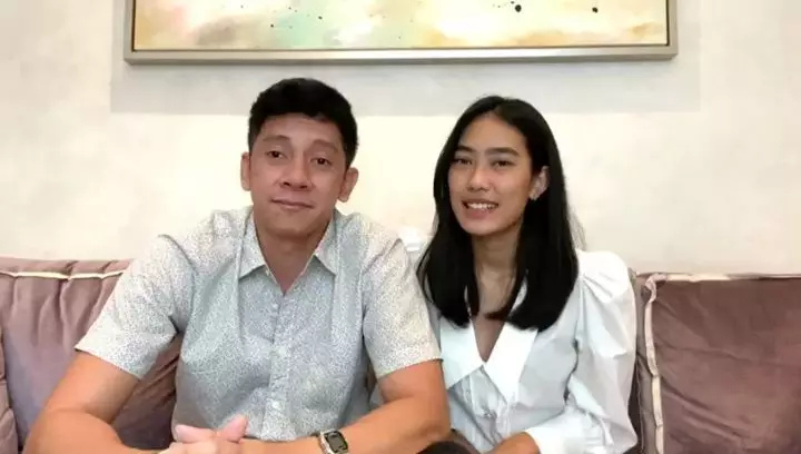 potret alika dan kekasih jarang umbar kemesraan © Instagram