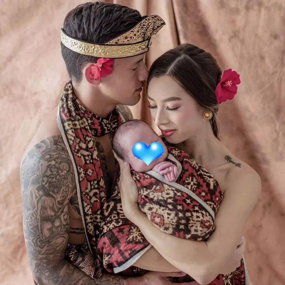 gaya keluarga Ifran Bachdim  © 2021 brilio.net