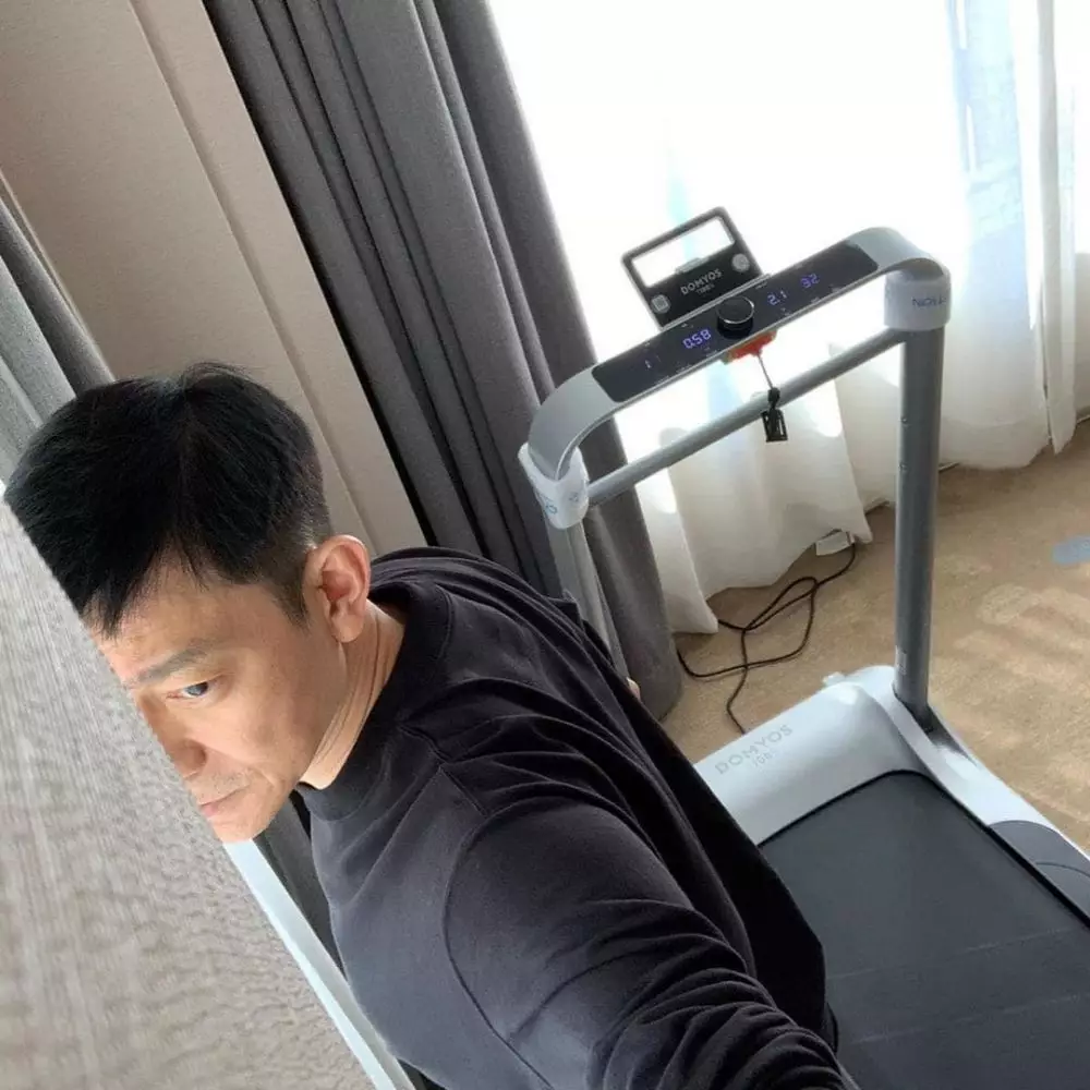 Andy Lau saat jalani isolasi mandiri © Istimewa