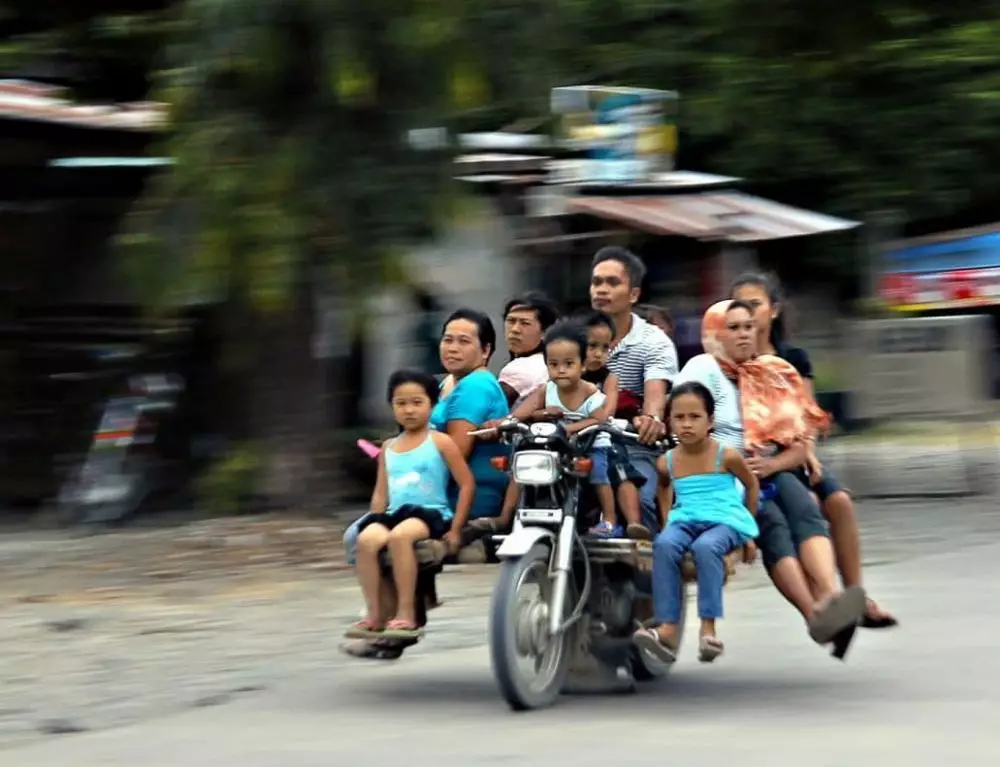 potret orang numpang © Berbagai Sumber