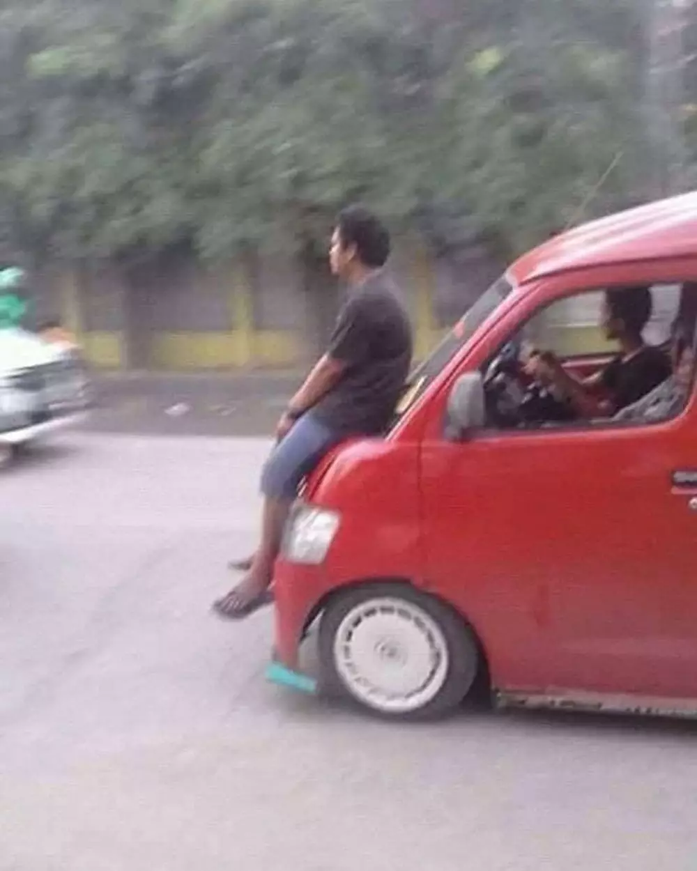 potret orang numpang © Berbagai Sumber