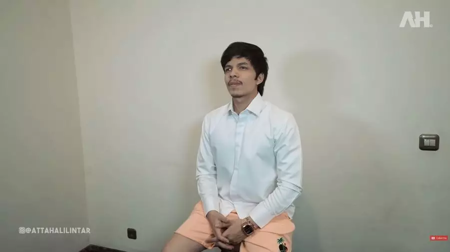 foto Atta Halilintar tanpa bandana © 2021 brilio.net foto Atta Halilintar tanpa bandana © 2021 brilio.net