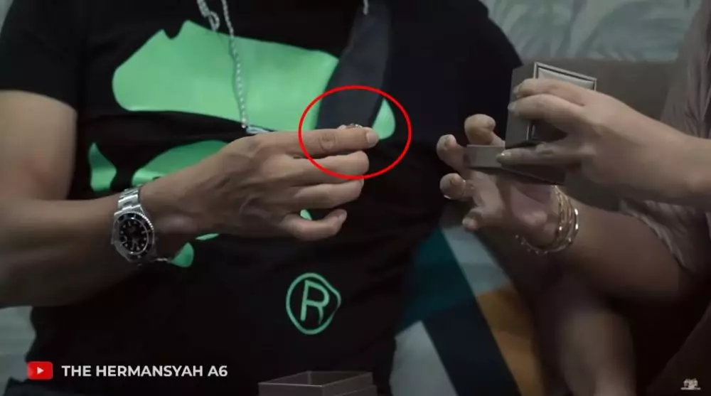 kado Anang Hermansyah © YouTube