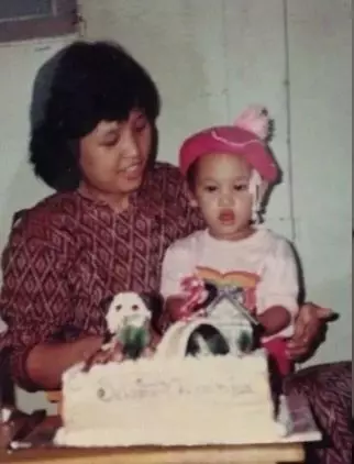 masa kecil seleb rayakan ultah bareng ibu © Instagram