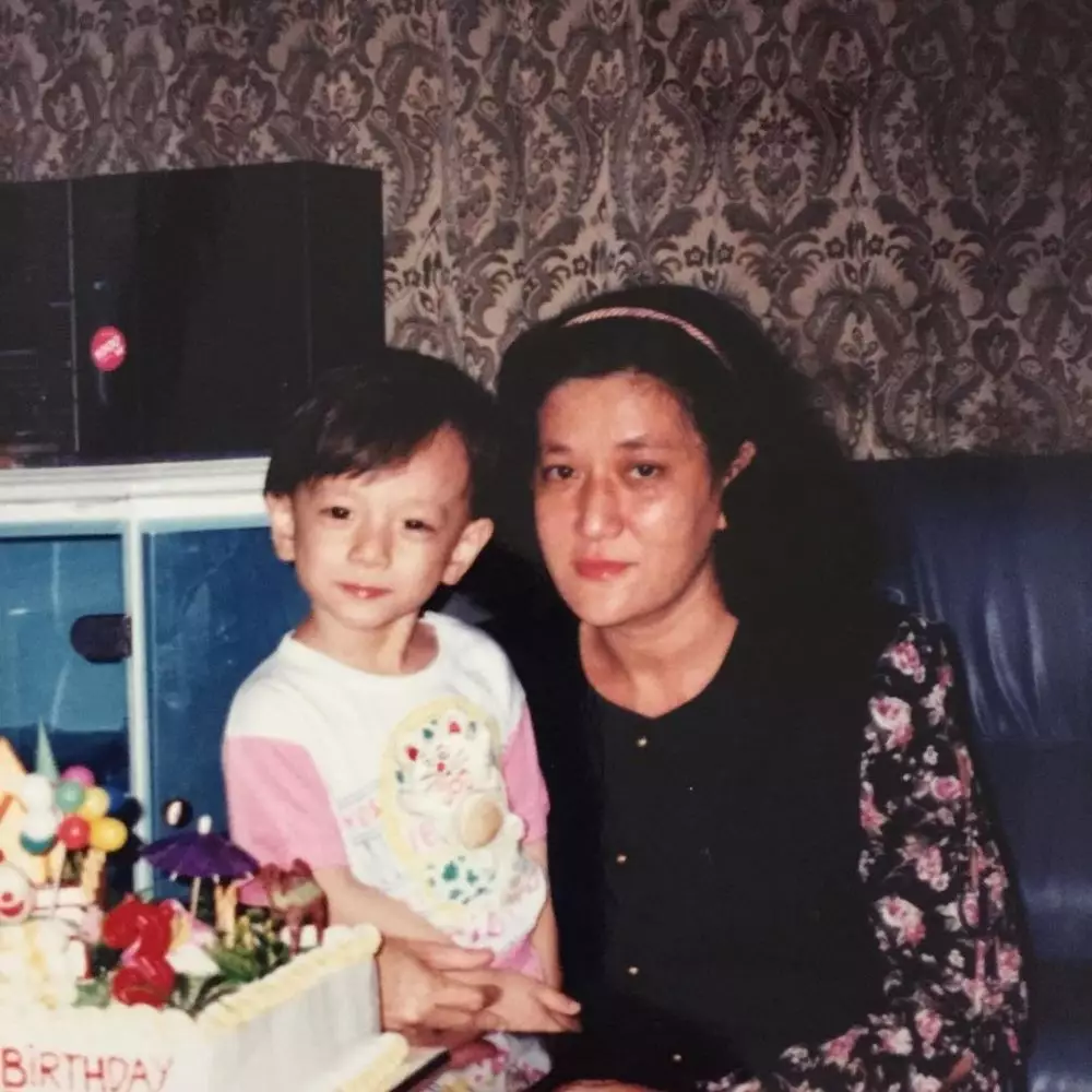 masa kecil seleb rayakan ultah bareng ibu © Instagram