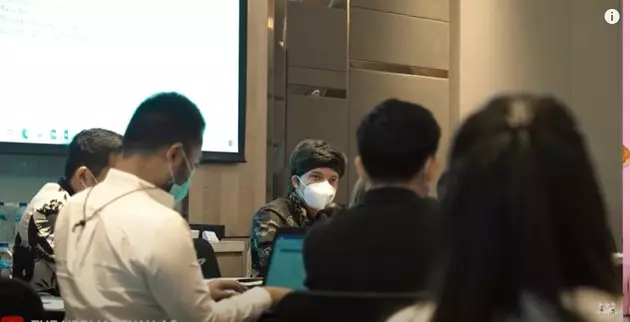 persiapan siraman Aurel dan Atta © 2021 brilio.net