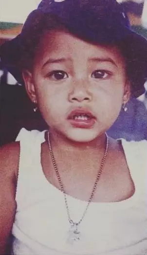 Potret transformasi Aurel Hermansyah © 2021 brilio.net Potret transformasi Aurel Hermansyah © 2021 brilio.net