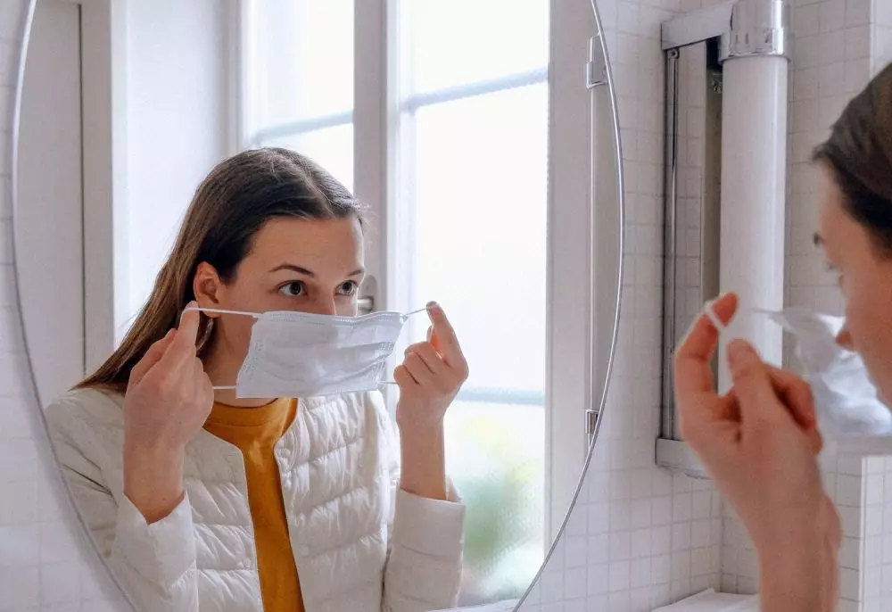 3 Hal soal maskne © 2021 brilio.net 3 Hal soal maskne © 2021 brilio.net