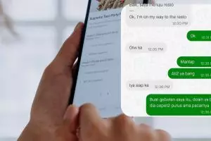 10 Balasan chat lucu dari penumpang ojek online, bikin senyum tipis