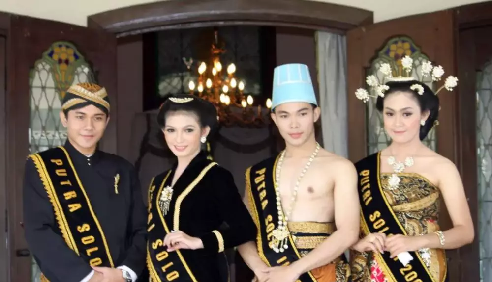 Selvi Ananda Putri Solo 2009 © 2021 brilio.net Selvi Ananda Putri Solo 2009 © 2021 brilio.net