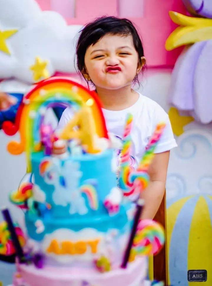 kue ultah keluarga Hermansyah © 2021 brilio.net kue ultah keluarga Hermansyah © 2021 brilio.net