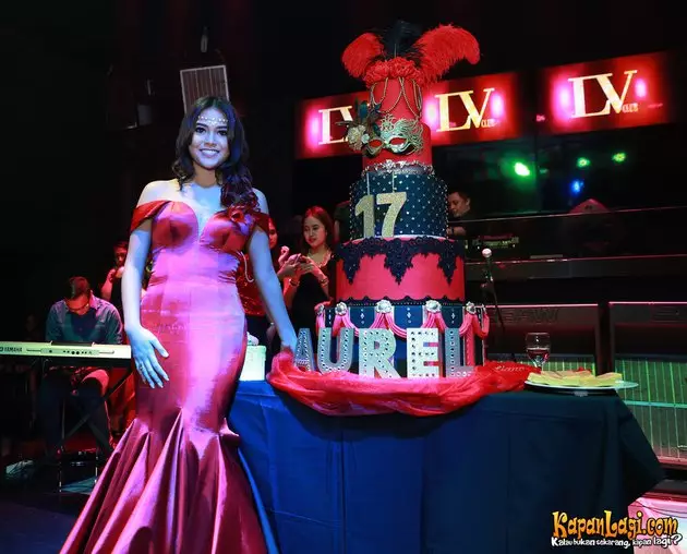 kue ultah keluarga Hermansyah © 2021 brilio.net kue ultah keluarga Hermansyah © 2021 brilio.net