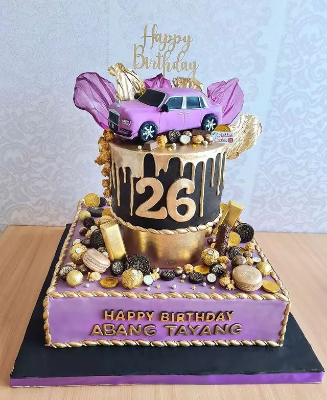 kue ultah keluarga Hermansyah © 2021 brilio.net kue ultah keluarga Hermansyah © 2021 brilio.net