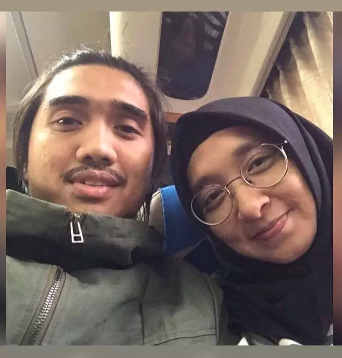 potret harmonis duta dan adelia lontoh © berbagai sumber potret harmonis duta dan adelia lontoh © berbagai sumber