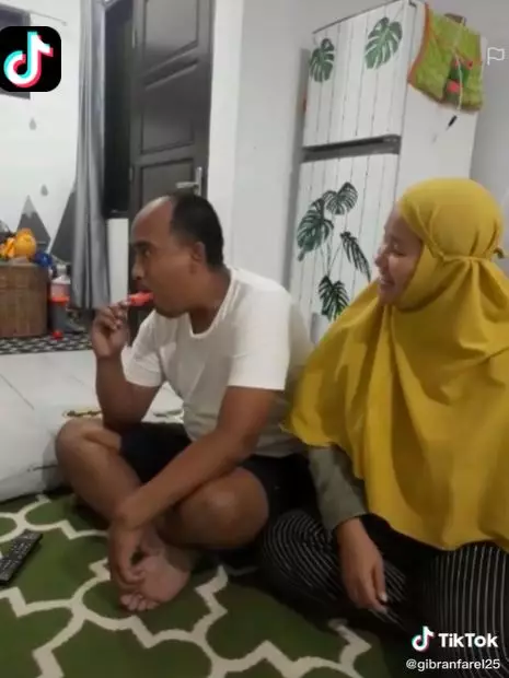 suami kena prank makan sabun Berbagai sumber suami kena prank makan sabun Berbagai sumber
