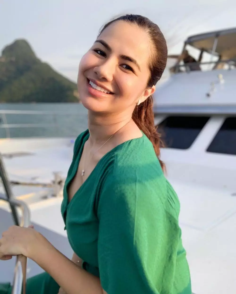 Pesona Noor Nabila istri Engku Emran © Instagram Pesona Noor Nabila istri Engku Emran © Instagram