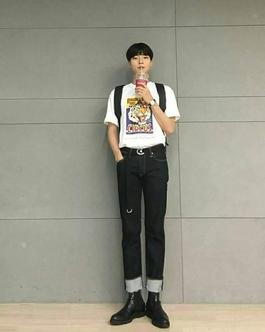 potret lawas Hwang In-yeob © 2021 brilio.net potret lawas Hwang In-yeob © 2021 brilio.net